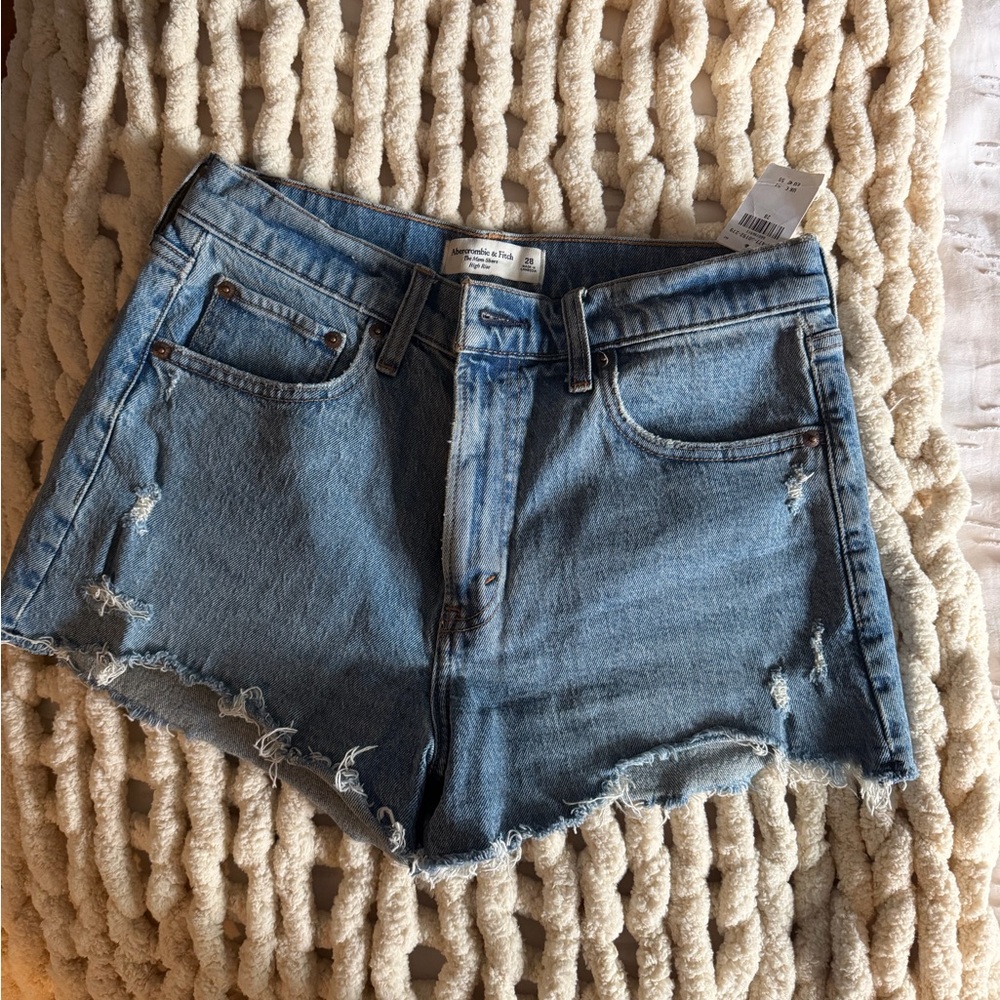 Abercrombie mom shorts